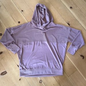 ▪️Cali mesh pullover, size L.